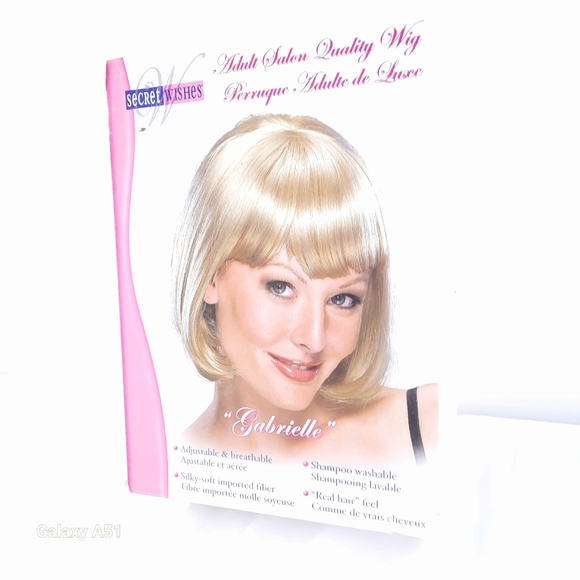 Adult salon quality blond wig ,synthetic hair - Picture 12 of 13